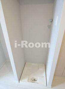 IL MEZZO DI TOKYO,UNO