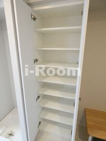 IL MEZZO DI TOKYO,UNO