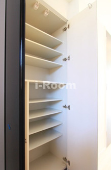 レアライズ日暮里WEST