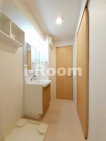 レオパレスプランドール高島