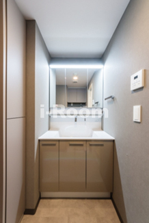 バウスフラッツ王子神谷