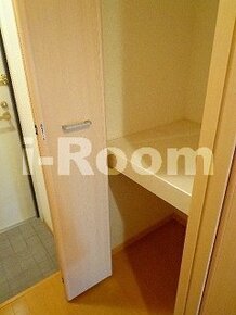 レオパレスプランドール高島