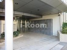 エントランス※2025年2月撮影