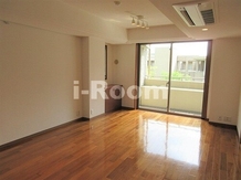 リビングダイニング