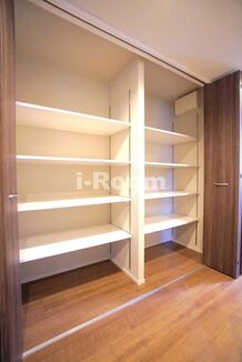 東京都豊島区駒込1丁目　ロイジェント駒込六義園