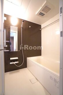 東京都豊島区駒込1丁目　ロイジェント駒込六義園