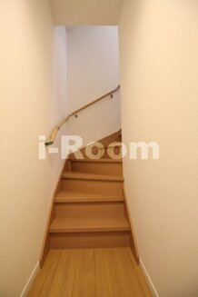 コンフォール駒込　201　豊島区駒込6