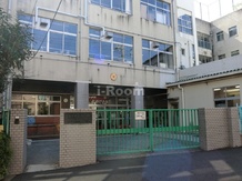 【小学校】指ヶ谷小学校まで596ｍ