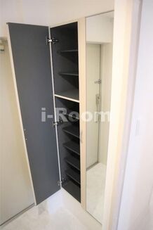 MEIN SCHLOSS 三河島　荒川区東日暮里3