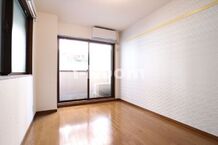 グローサリー本駒込　文京区本駒込1