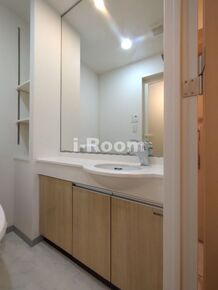 クレイシア新大塚　豊島区南大塚3