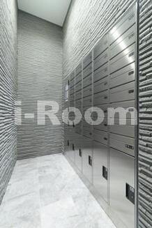 ＵＰＰＥＲ　ＦＩＥＬＤ　ＷＯＯＤ　文京区関口1