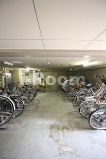 プレール・ドゥーク文京本駒込　文京区本駒込1