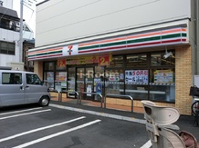 【コンビニエンスストア】セブンイレブン　北区田端駅東店まで348ｍ