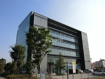 【文具店】株式会社　トンボ鉛筆まで4470ｍ