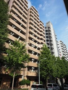 リクレイシア西麻布Ⅱ番館